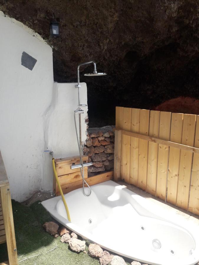 Cueva Rural " Old London " With Jacuzzi And Swimming Pool Villa Santa Cruz de Tenerife Exterior photo